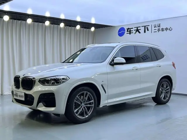 BMW BMW X3 xDrive28i M sports suit