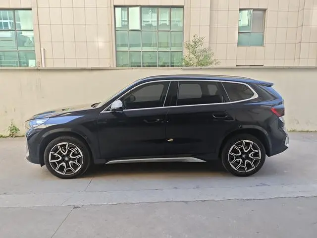 BMW BMW X1 sDrive25Li X design set