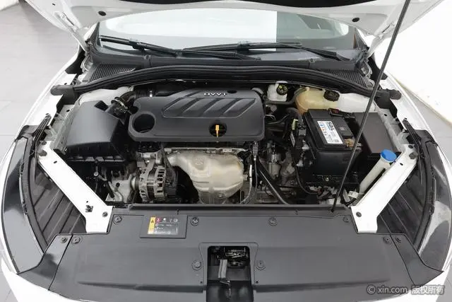 MG MG5 180DVVT Manual Youth Deluxe Edition