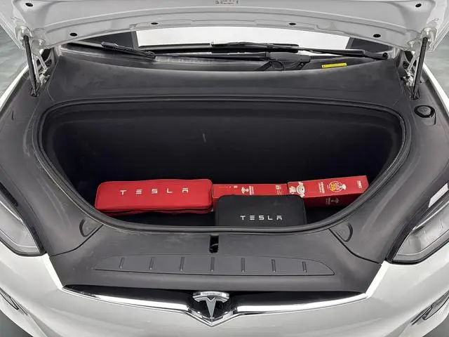 Tesla Model X Long battery life version