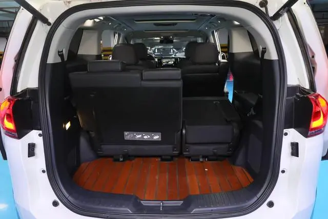 GAC Trumpchi M8 Lingxiu Series 390T Premium Edition