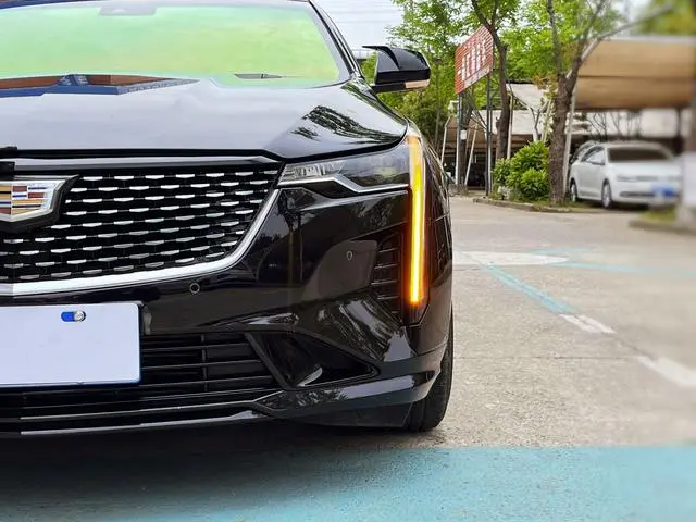 Cadillac Cadillac CT4 28T luxury