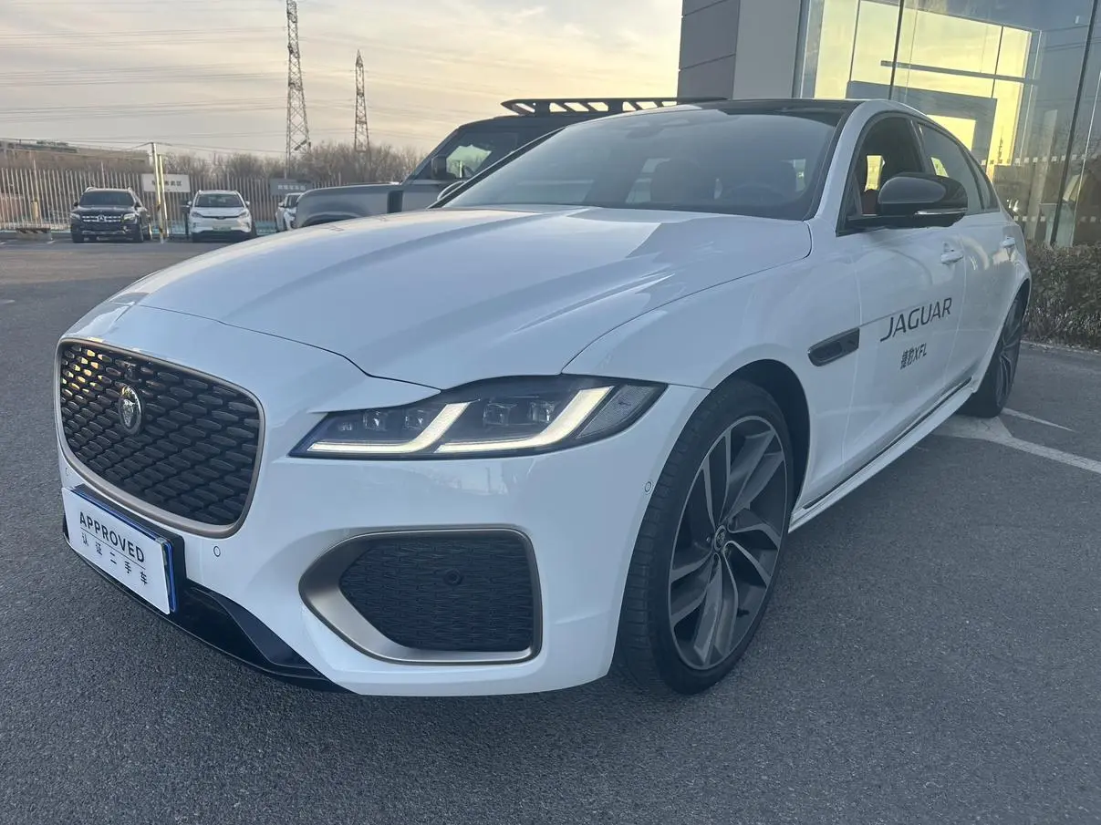 Jaguar Jaguar XFL 2.0T P300 four-wheel drive flagship sports gilt edition