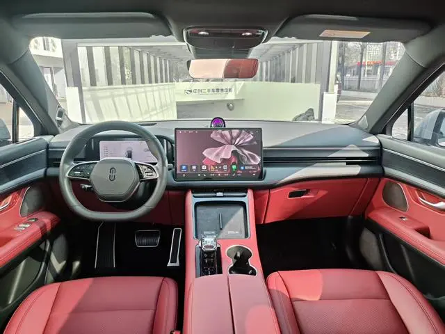 AITO Ask the world M5 Extended range Max RS four-wheel drive high-end smart driving version