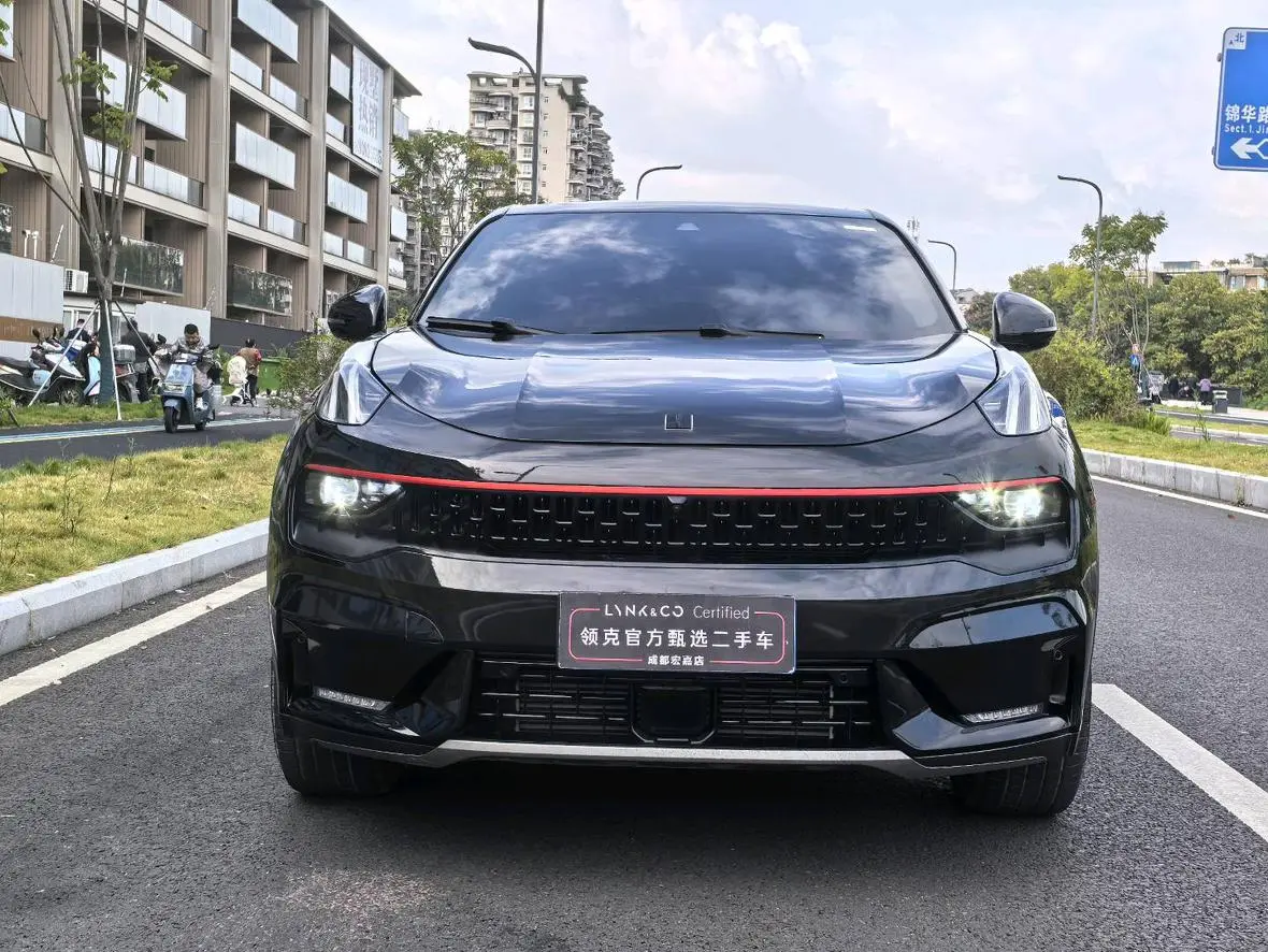 LYNK & CO Lynk 05 2.0TD two-wheel drive Halo