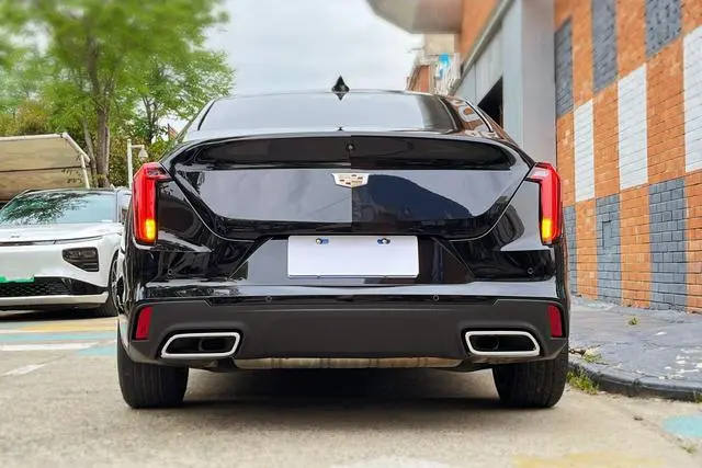 Cadillac Cadillac CT4 28T luxury