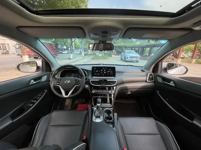 Hyundai Tucson 280TGDi dual-clutch two-wheel drive fashion version of the country VI