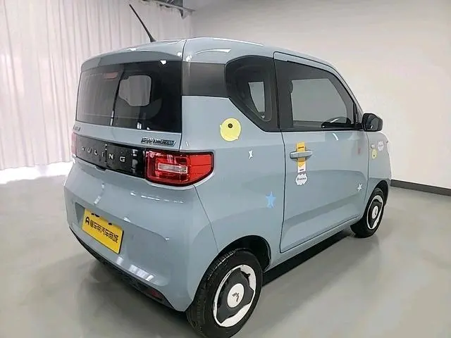 Wuling Wuling Hongguang MINIEV Free lithium iron phosphate