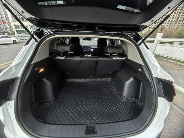 Geely Binyue 1.5T DCT Diamond Edition
