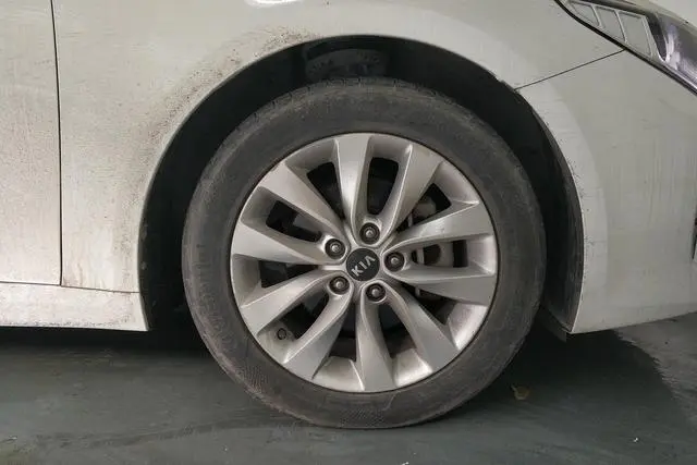 Kia Kia K5 1.6T automatic LUX