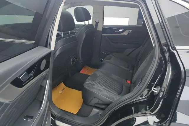 Hongqi Hongqi HS5 Facelift 2.0T Zhilian Flag Enjoy Edition