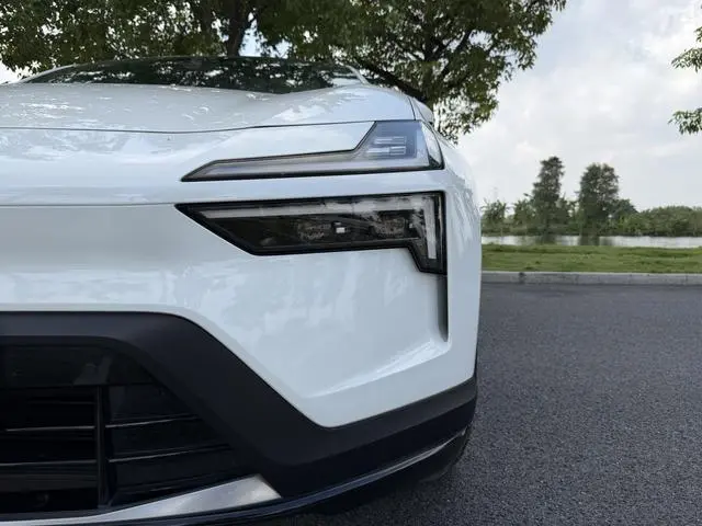 Polestar Polestar 4 Dual-motor long battery life PLUS dual-star connected version