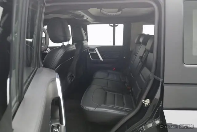Beijing Beijing off-road BJ40 2.3T automatic four-wheel drive City Hunter Edition exclusive Country VI