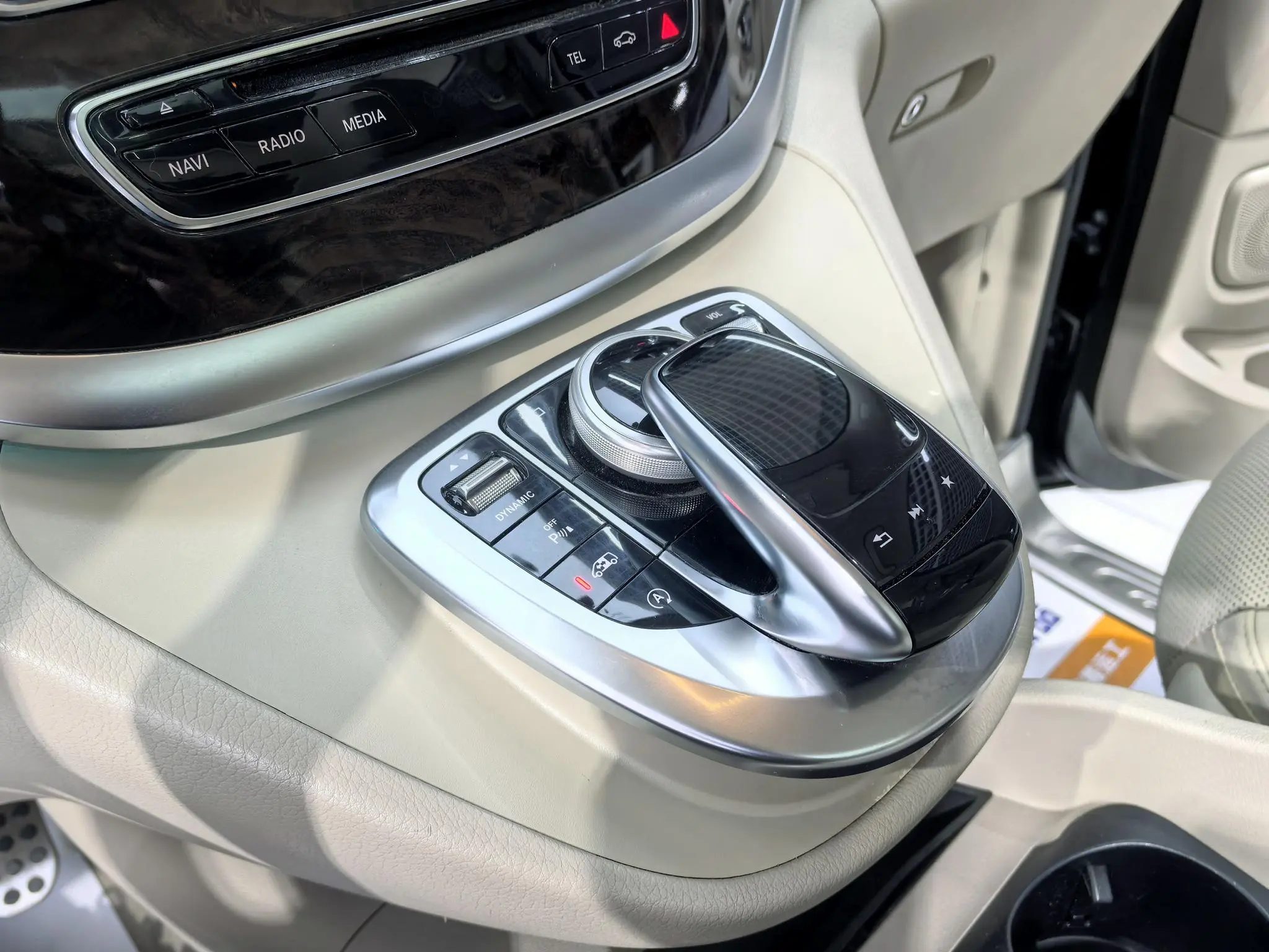 Mercedes-Benz Mercedes-Benz V-class V 260 Premium Edition Country VI