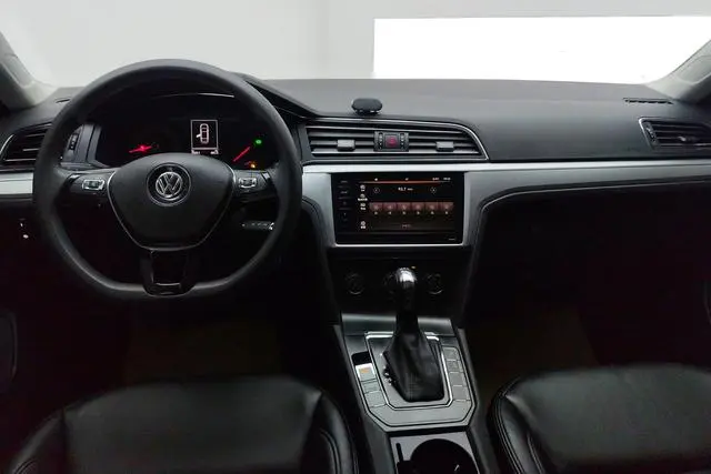 Volkswagen Lingdu 230TSI DSG Fashion Edition