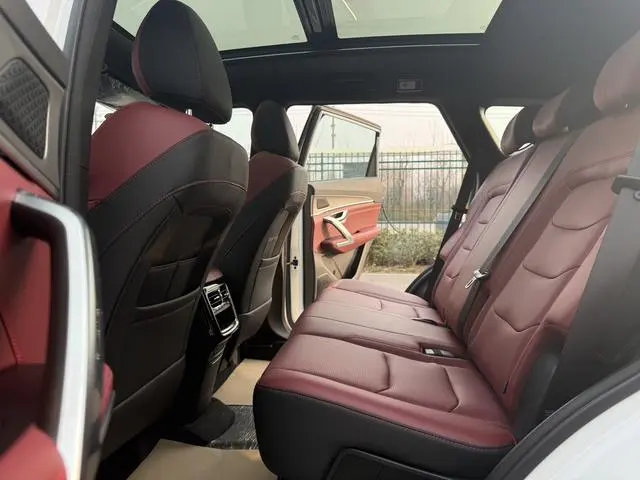 Chery Jetour Jietu X70 PLUS 1.5T CVT Ultimate PRO5 Seat