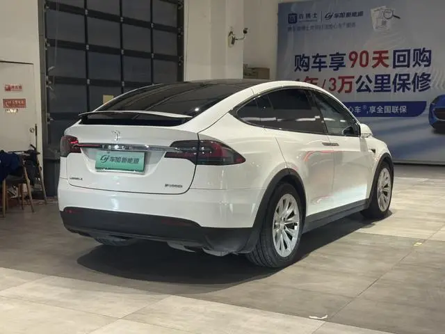 Tesla Model X 75D