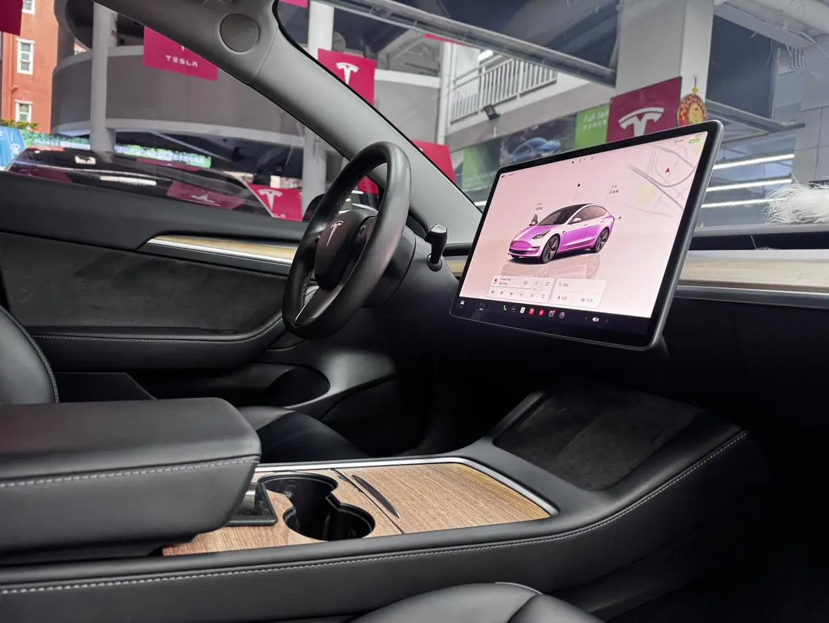 Tesla Model 3 Rear-wheel drive version