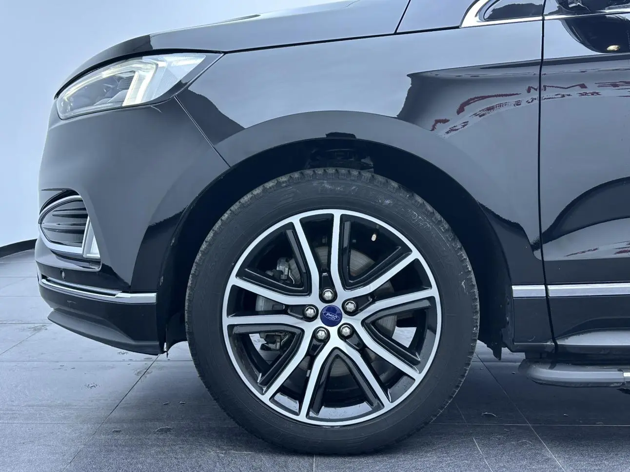 Ford Sharp World EcoBoost 245 two-wheel drive Hao Rui type 7-seater