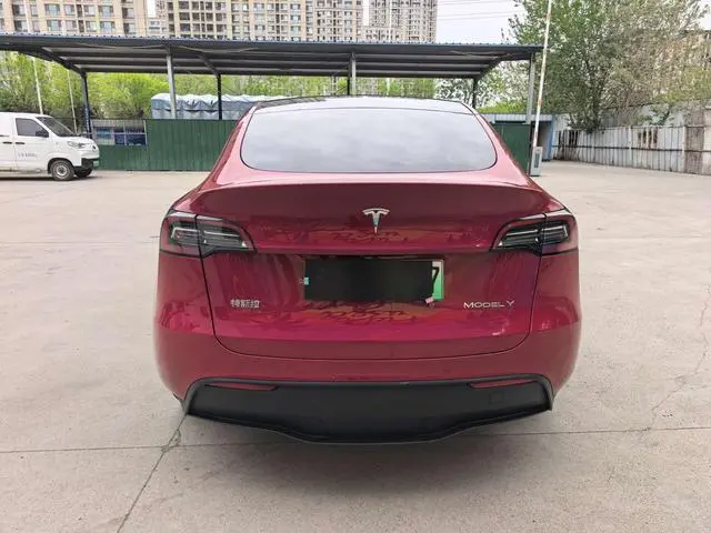 Tesla Model Y Facelifted rear-wheel drive version