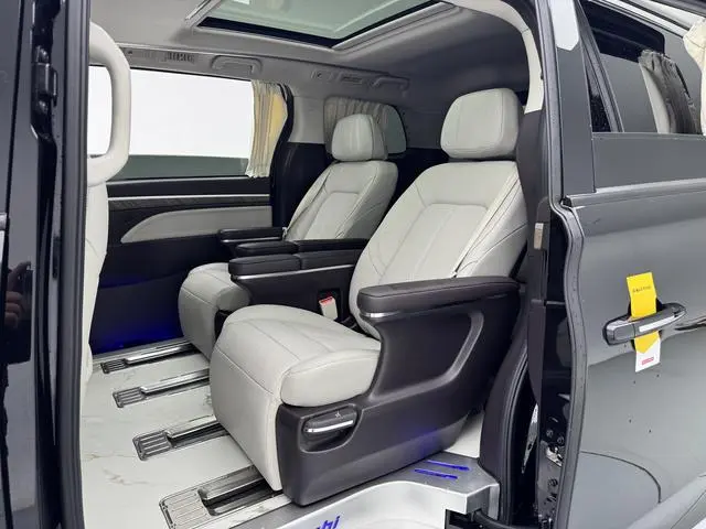 GAC Trumpchi M8 Lingxiu Series 390T Extreme Edition