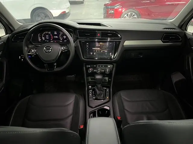Volkswagen Tiguan L 330TSI automatic two-wheel drive Smart edition