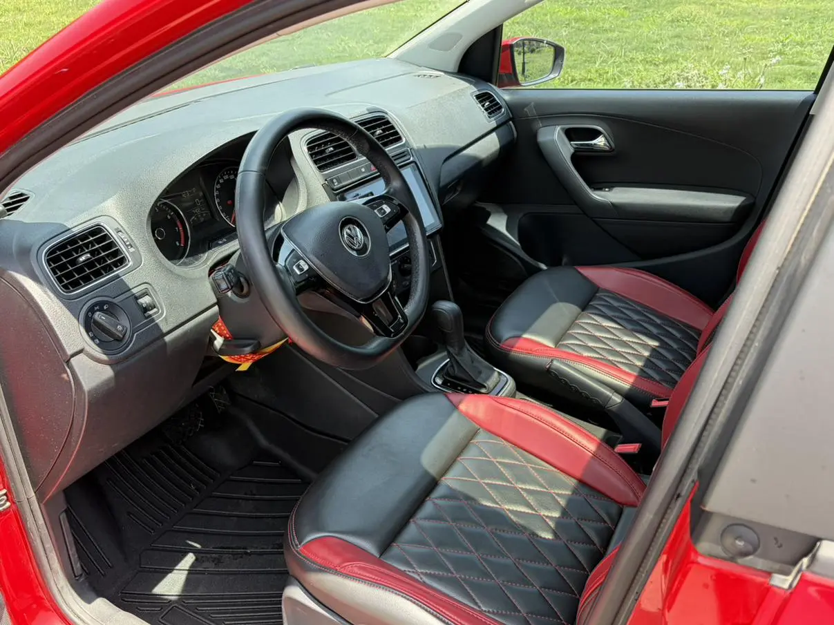 Volkswagen Polo 1.5L automatic security type