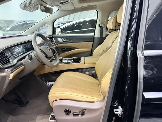 Denza Denza D9 DM 970 four-wheel drive flagship