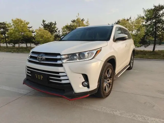 TOYOTA Highlander 2.0T four-wheel drive deluxe edition 7-seater Country VI