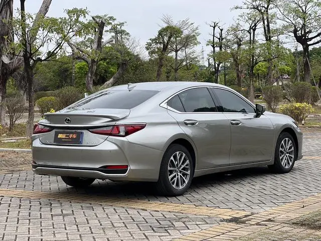 Lexus Lexus ES 200 Excellent Edition