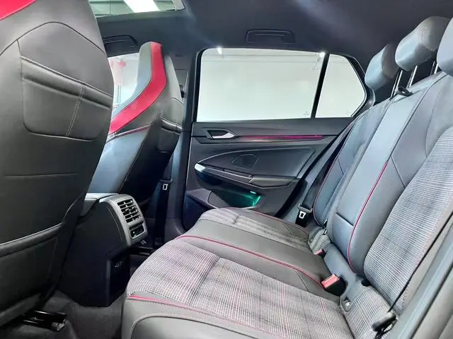 Volkswagen Golf GTI 380TSI DSG GTI