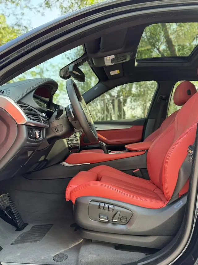 BMW BMW X6 xDrive35i M sports suit