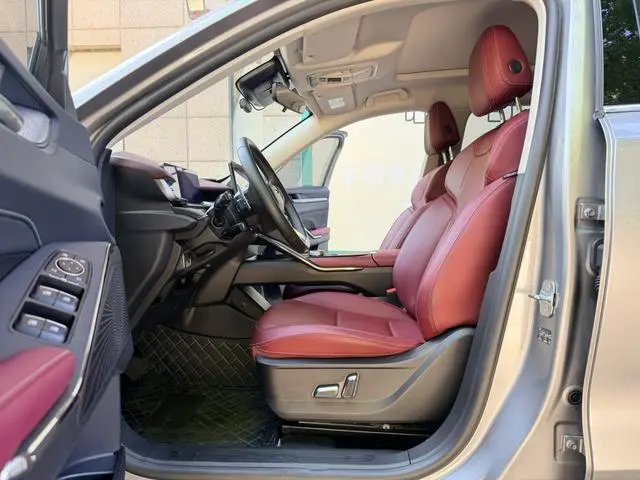 Haval Haval H6 The third generation 2.0T automatic four-wheel drive Max version