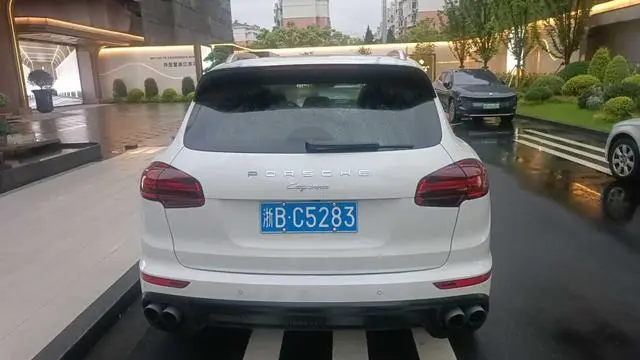 Porsche Cayenne Cayenne Platinum Edition 3.0T