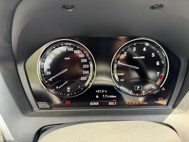 BMW BMW 2 Series (imported) 220i sports design suit