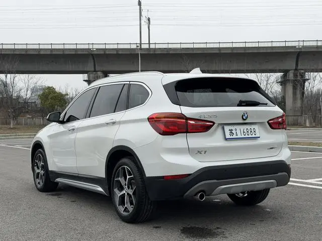 BMW BMW X1 sDrive18Li Exclusive type