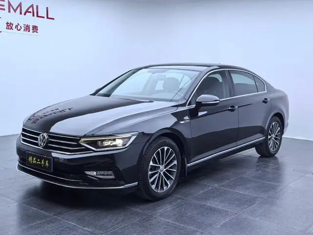 Volkswagen Magotan 330TSI DSG Luxury