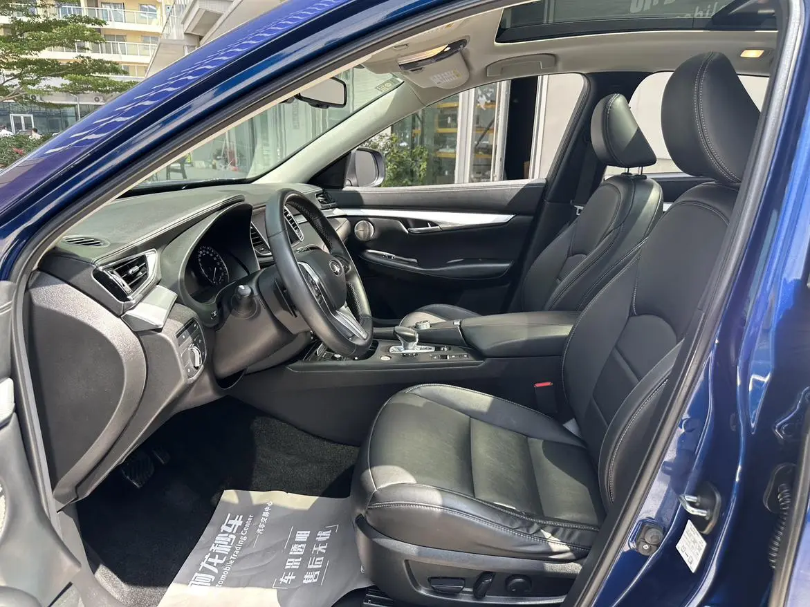 Infiniti Infiniti QX50 2.0T two-wheel drive fashion version