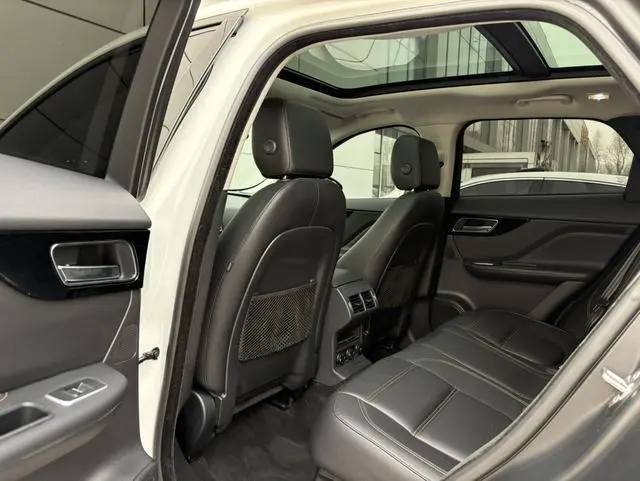 Jaguar Jaguar F-PACE 2.0T four-wheel drive Urban Exclusive Edition