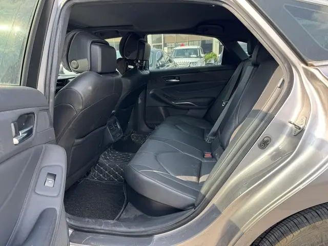 TOYOTA Asian dragon Dual engine 2.5L Deluxe Edition Country VI
