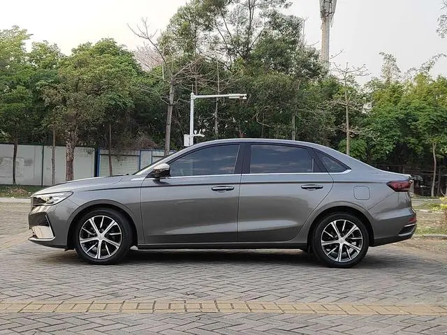 Geely Emgrand 4th generation 1.5L CVT flagship