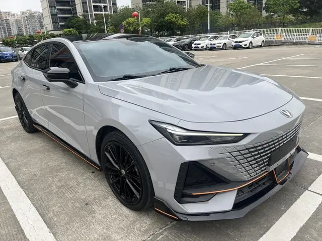 Changan Changan UNI-V 1.5T Sports version
