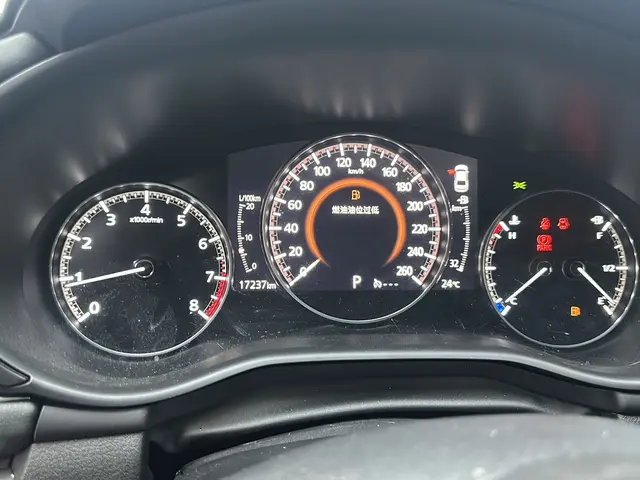 Mazda Mazda 3 Angkesaila 2.0L automatic quality dazzling version