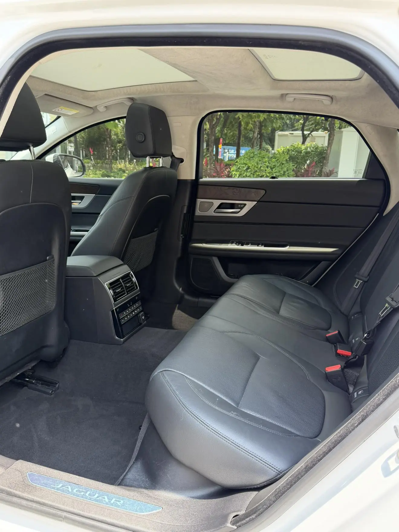 Jaguar Jaguar XFL 2.0T P250 four-wheel drive Exclusive Edition
