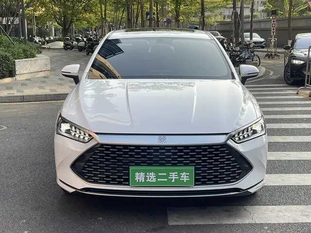 BYD Qin PLUS DM DM-i Champion Edition 55KM Transcendent Type