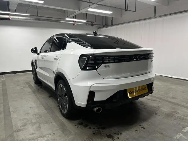 LYNK & CO Lynk &Co. 05 EM-P PHEV 1.5TD HALO