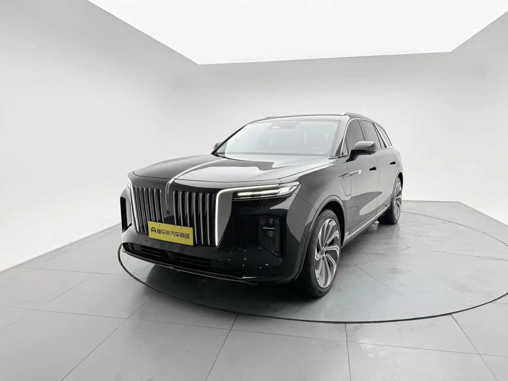 Hongqi Hongqi E-HS9 Facelift 660km flag collar version four-seater