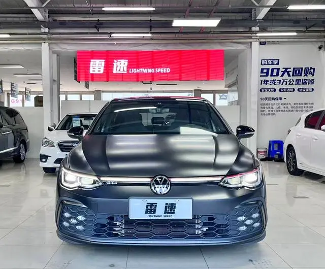 Volkswagen Golf GTI 380TSI DSG GTI