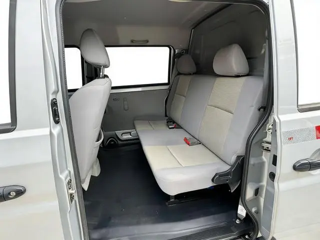 SRM Little Sea Lion X30 1.5L business bus 5/6/7 seat central air conditioning