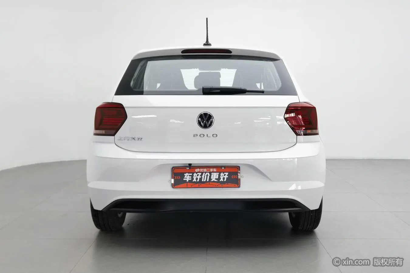 Volkswagen Polo Facelift Plus 1.5L Automatic Panoramic Enjoy Edition